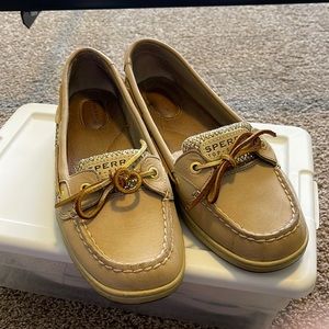 Tan and gold sparkle Sperry top sliders